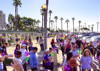 Alzheimer’s Association Walk to End Alzheimer’s in Santa Monica Raises $122,000