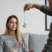 Greater self-consciousness linked to decreased hypnotizability, study finds