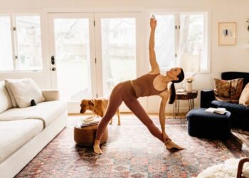 Balance Your Hormones With These Supplements For Cycle Syncing