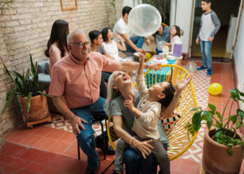 Setting Healthy Boundaries with Grandparents