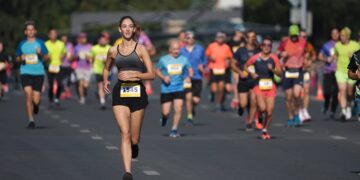 Late-night tendencies linked to slower marathon times