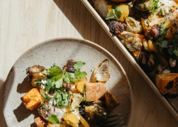 A Nutritionist’s Top 21 Inexpensive High-Protein Meals on a Budget