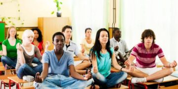 17 Best Mindfulness Trainings & Certifications